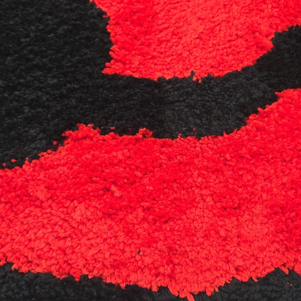 Red and Black Mystic Eye Circular Rug New - Picture 6 of 12